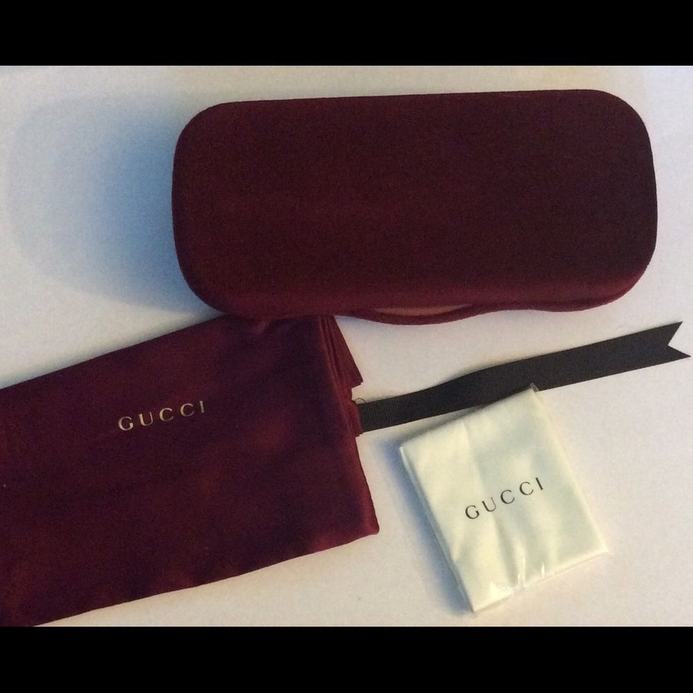 Authentic Gucci Aviator Sunglasses and Velvet Case - Picture 6 of 12